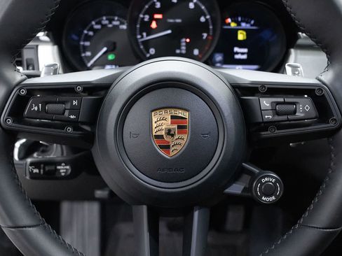 Certified 2026 Porsche Macan AWD/4WD image 14