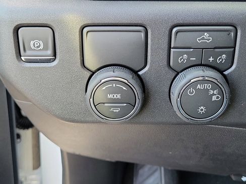 New 2026 Chevrolet Silverado 1500 LT image 15