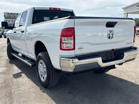 Used 2024 RAM 2500 Tradesman w/ Chrome Appearance Group AWD/4WD image 3
