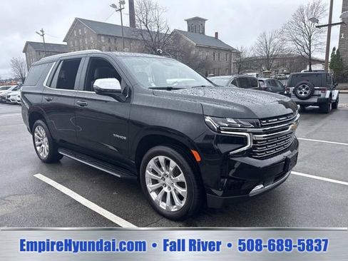 Used 2023 Chevrolet Tahoe Premier w/ Premium Package 2 AWD/4WD image 2