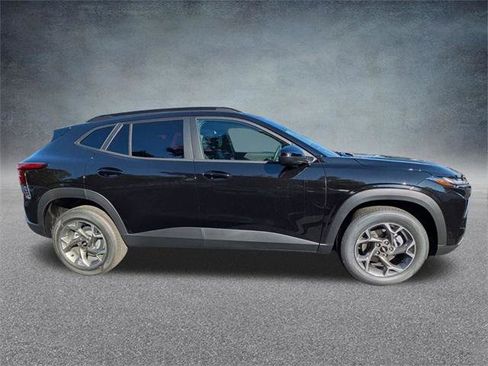 New 2026 Chevrolet Trax LT w/ Driver Confidence Package image 3