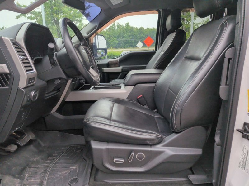 Used 2017 Ford F350 Lariat RWD image 7