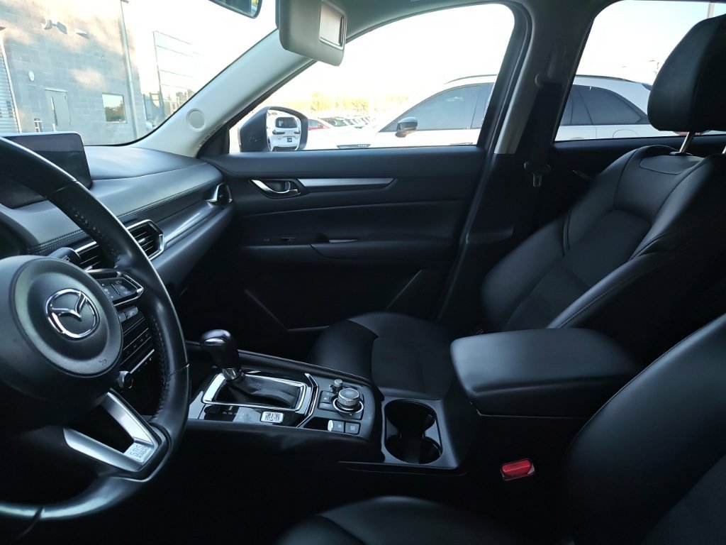 Used 2020 MAZDA CX-5 Touring FWD image 5