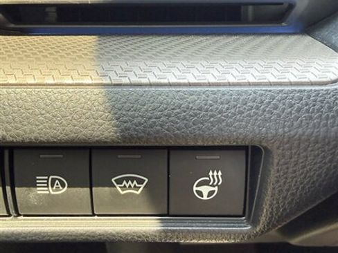 Used 2024 Toyota Prius XLE FWD image 26
