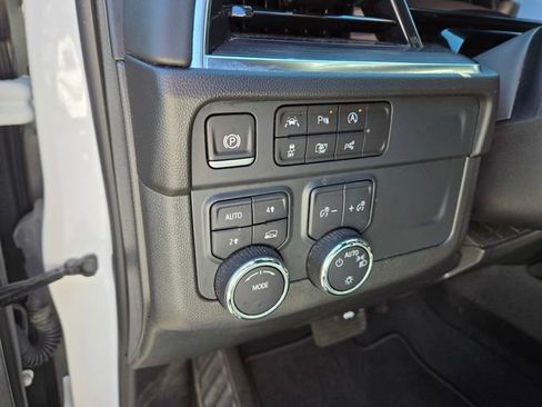 Certified 2025 Chevrolet Tahoe LT AWD/4WD image 15