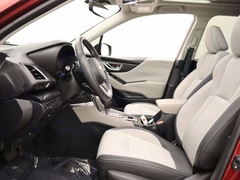 Used 2024 Subaru Forester Premium image 15