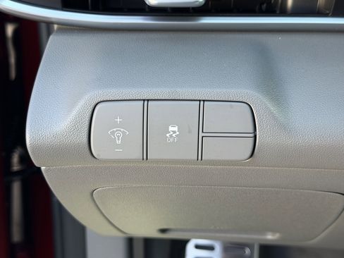 Certified 2026 Hyundai Elantra Sport FWD image 17