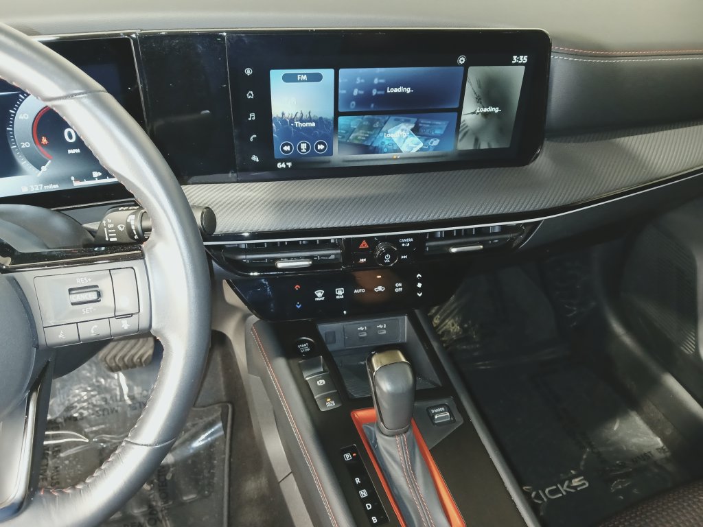 Certified 2025 Nissan Kicks SR AWD/4WD image 17