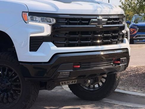 Used 2023 Chevrolet Silverado 1500 LT Trail Boss w/ LT Trail Boss Premium Package AWD/4WD image 3