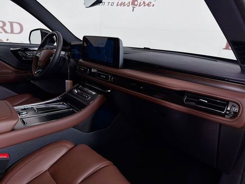 New 2026 Lincoln Aviator Reserve w/ Luxury Package image 33
