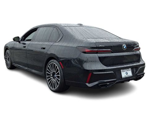Certified 2024 BMW 760i xDrive w/ Executive Package AWD/4WD image 4