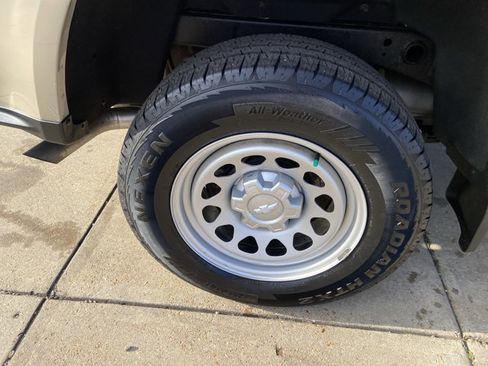 Used 2023 Chevrolet Colorado W/T image 31