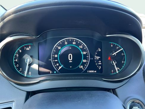 Used 2015 Buick LaCrosse Premium FWD image 25