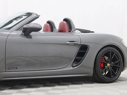 Used 2018 Porsche 718 Boxster GTS image 6