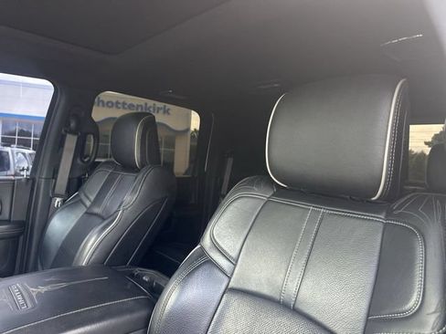 Used 2022 RAM 2500 Limited AWD/4WD image 11