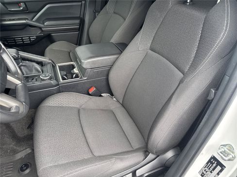 Used 2025 Toyota 4Runner SR5 RWD image 12