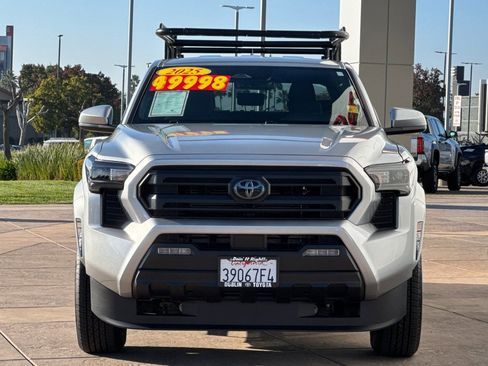 Certified 2025 Toyota Tacoma SR5 image 11