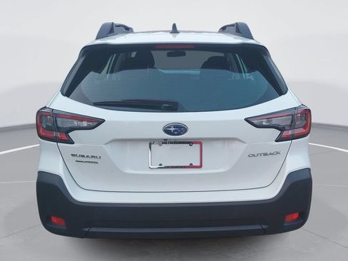 Used 2025 Subaru Outback AWD/4WD image 6