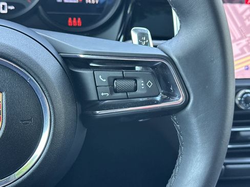 Certified 2025 Porsche Macan AWD/4WD image 28