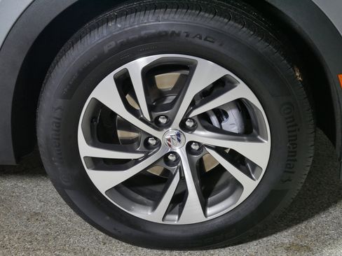 Used 2023 Buick Envision Essence image 15