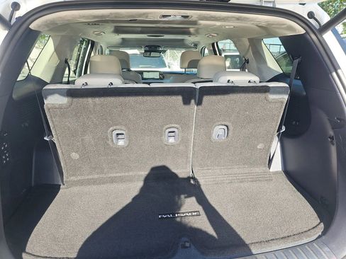 Used 2022 Hyundai Palisade Calligraphy image 11