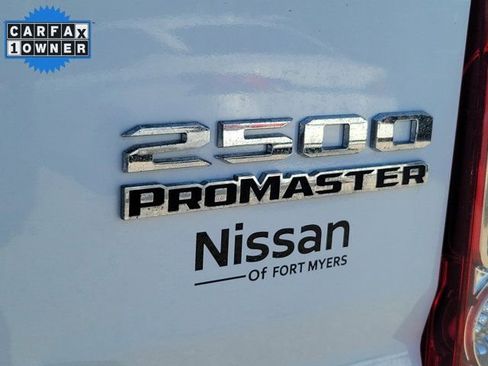 Used 2025 RAM ProMaster 2500 w/ Convenience Group FWD image 17