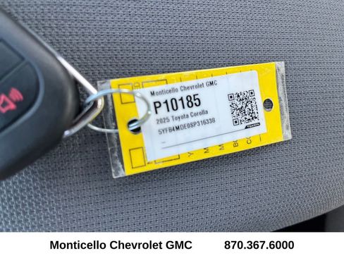 Used 2025 Toyota Corolla LE image 26