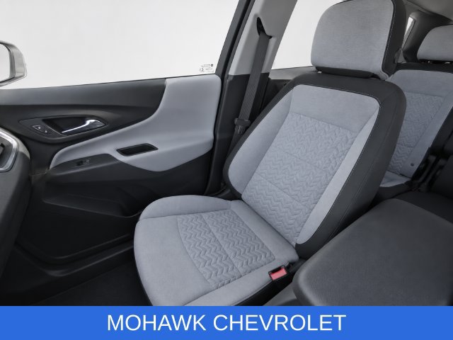 Used 2022 Chevrolet Equinox LS w/ LS Convenience Package AWD/4WD image 18