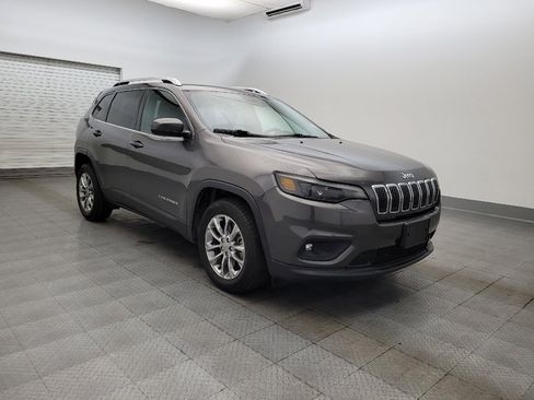 Used 2019 Jeep Cherokee Latitude Plus w/ Comfort/Convenience Group image 13