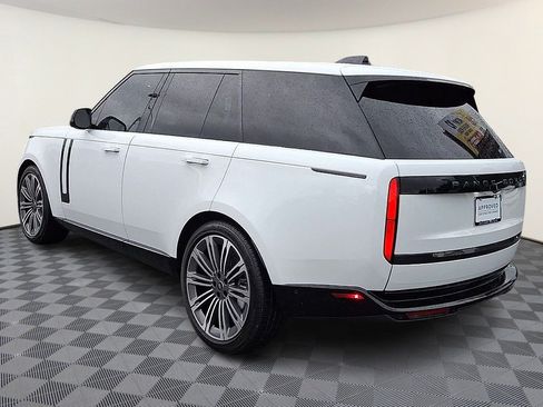Certified 2025 Land Rover Range Rover SE AWD/4WD image 6