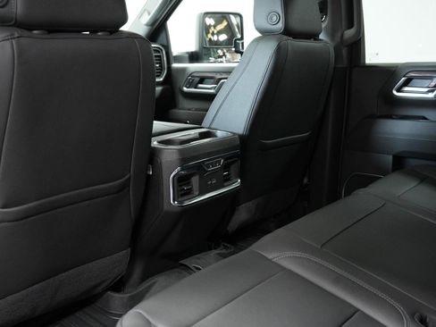 New 2025 GMC Sierra 2500 SLT w/ SLT Premium Package image 21