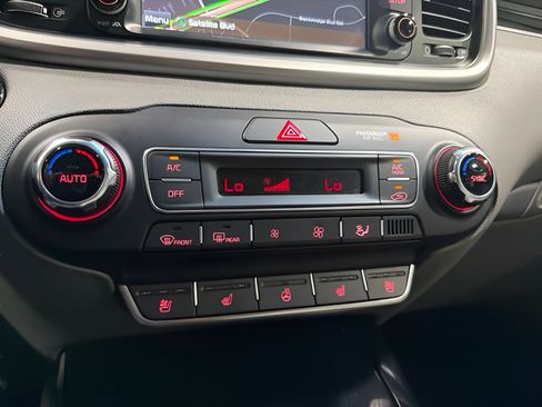 Used 2019 Kia Sorento SX w/ SX Touring Package FWD image 25