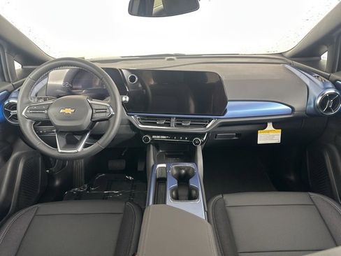 New 2026 Chevrolet Equinox EV LT image 16