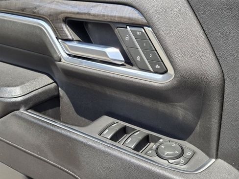 Used 2024 Chevrolet Silverado 2500 LTZ AWD/4WD image 20