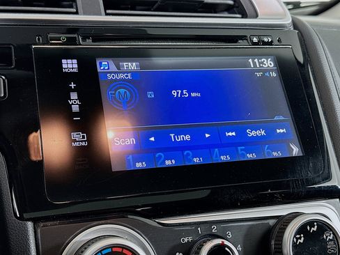 Used 2017 Honda Fit EX image 21