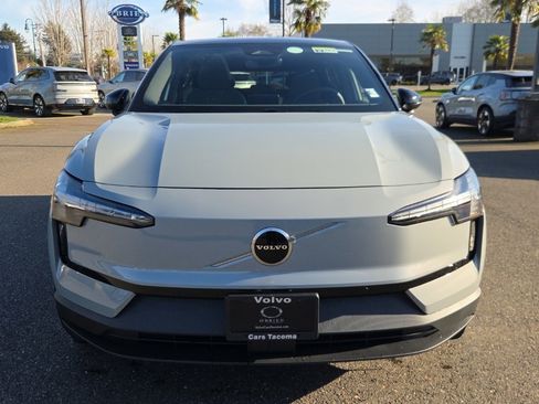 New 2026 Volvo EX30 Plus w/ Protection Package Premier image 11