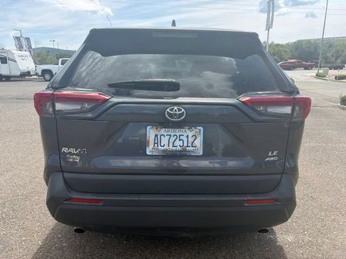 Used 2023 Toyota RAV4 LE AWD/4WD image 5