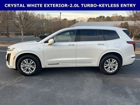 Used 2025 Cadillac XT6 Luxury image 8