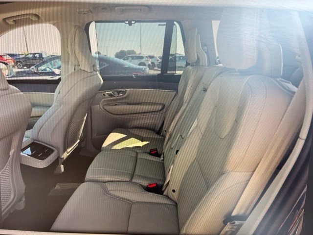 Used 2026 Volvo XC90 B6 Ultra AWD/4WD image 4