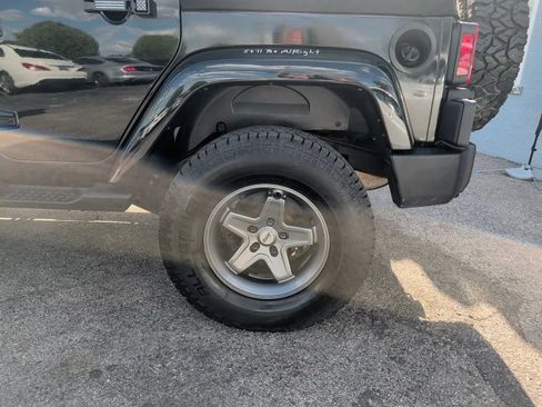 Used 2015 Jeep Wrangler Unlimited Sahara w/ Max Tow Package AWD/4WD image 14