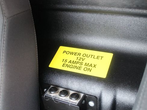 Used 2021 Ford Transit Connect XLT image 19