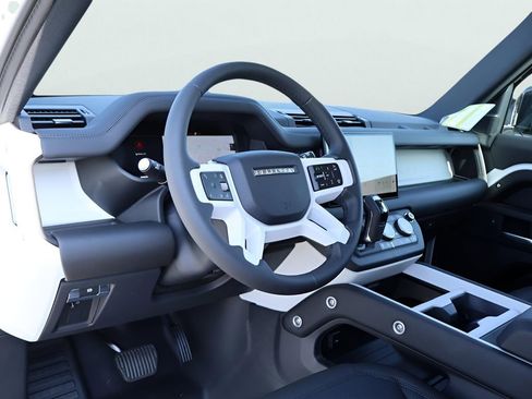 New 2025 Land Rover Defender 110 S AWD/4WD image 17