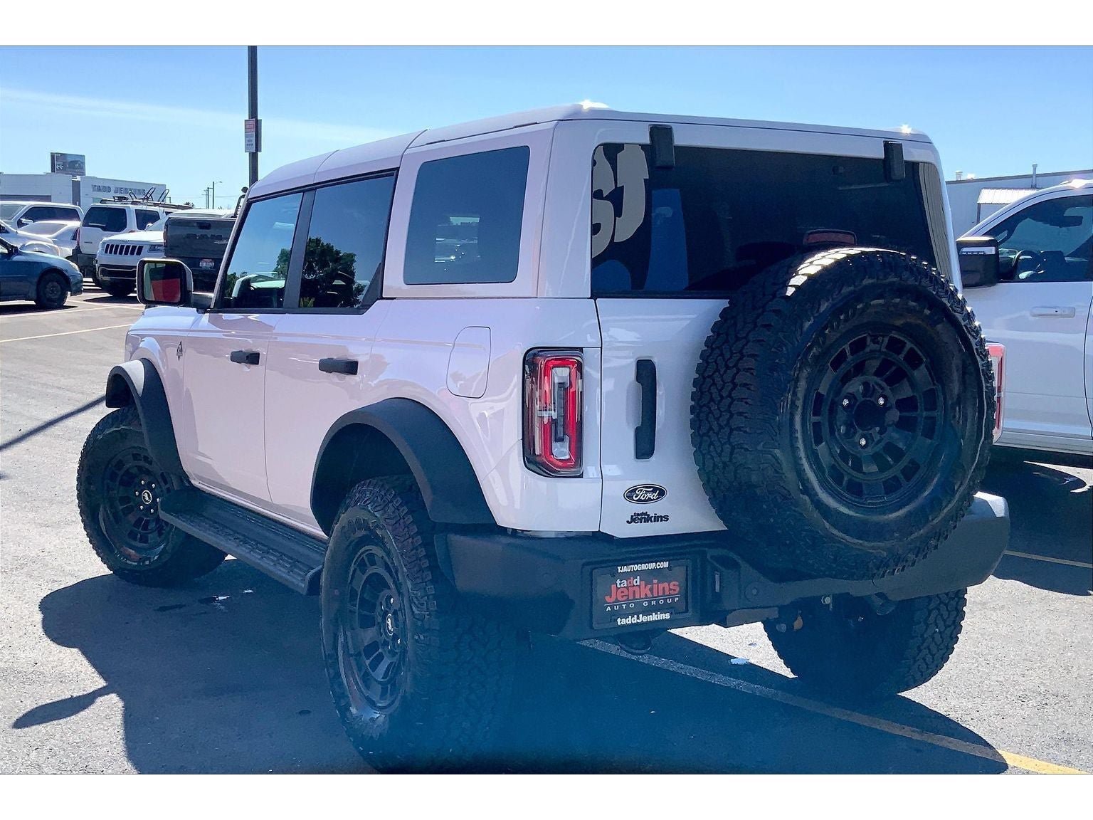 New 2026 Ford Bronco Outer Banks w/ Sasquatch Package AWD/4WD image 3