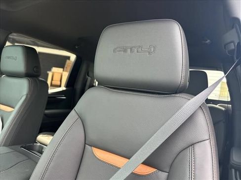 New 2026 GMC Sierra 1500 AT4 w/ AT4 Premium Package AWD/4WD image 29