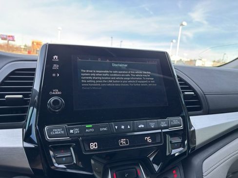 Used 2018 Honda Odyssey EX-L image 17