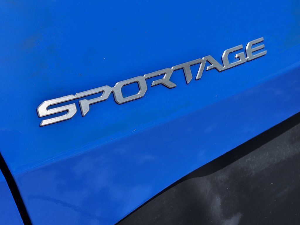 Certified 2026 Kia Sportage EX w/ EX Panorama Roof Package FWD image 16