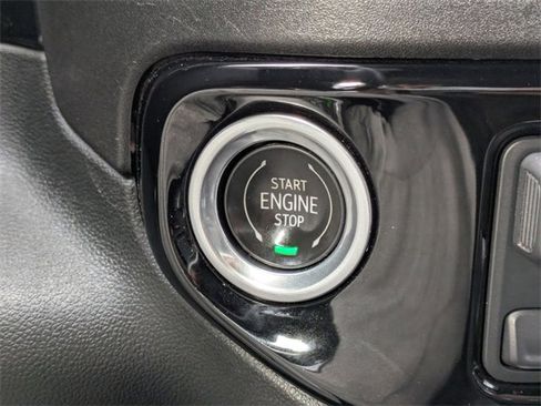 Used 2023 Chevrolet Silverado 1500 High Country w/ Technology Package image 33