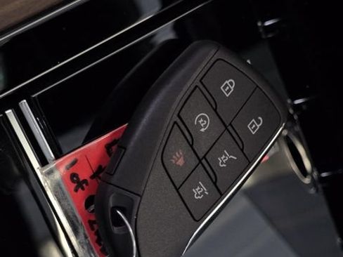New 2026 GMC Yukon Denali w/ Advanced Technology Package RWD image 28