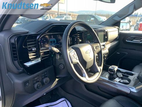 Used 2024 Chevrolet Silverado 1500 LTZ w/ LTZ Convenience Package II image 10
