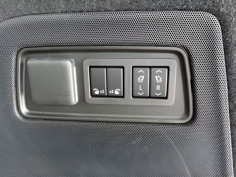 Certified 2024 Cadillac Escalade Sport w/ LPO, ONYX Package AWD/4WD image 21